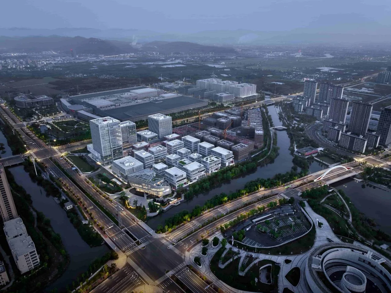 BIM Architecture | CCCC Yili Sci Tech Innovation Cloud Corridor/FTA Architectural Design Firm