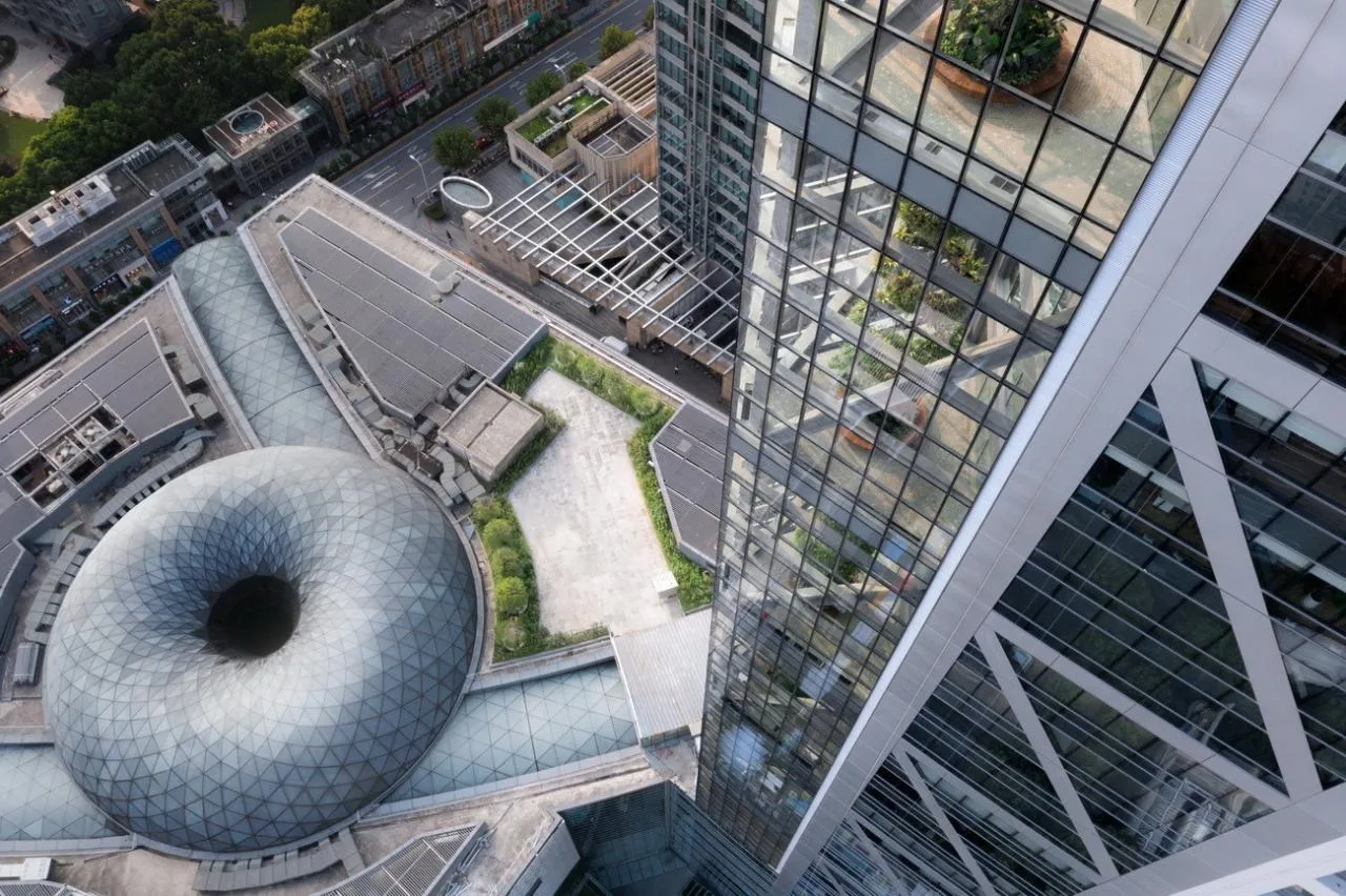 BIM Architecture | Creating a 'Vertical Urban Oasis' in the Center of Shanghai: LuOne Kaide Jingcui Plaza/Safdi Architecture Firm
