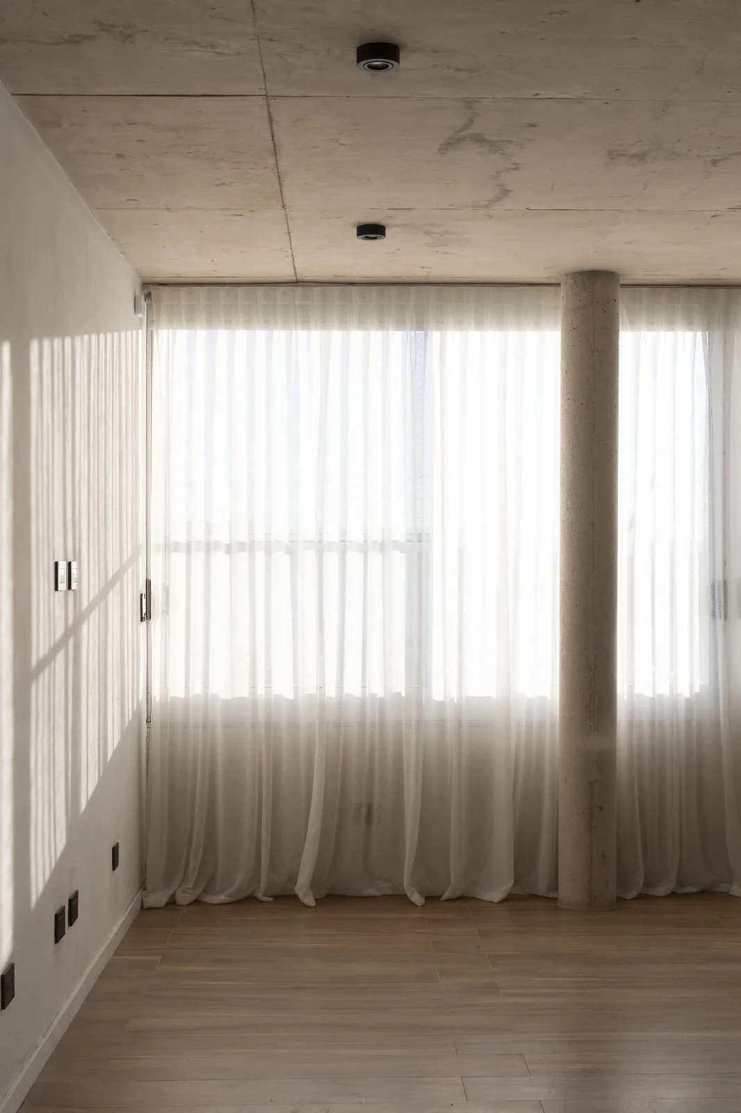 BIM Architecture | Residential Buildings Between Columns/Esteras Perrote