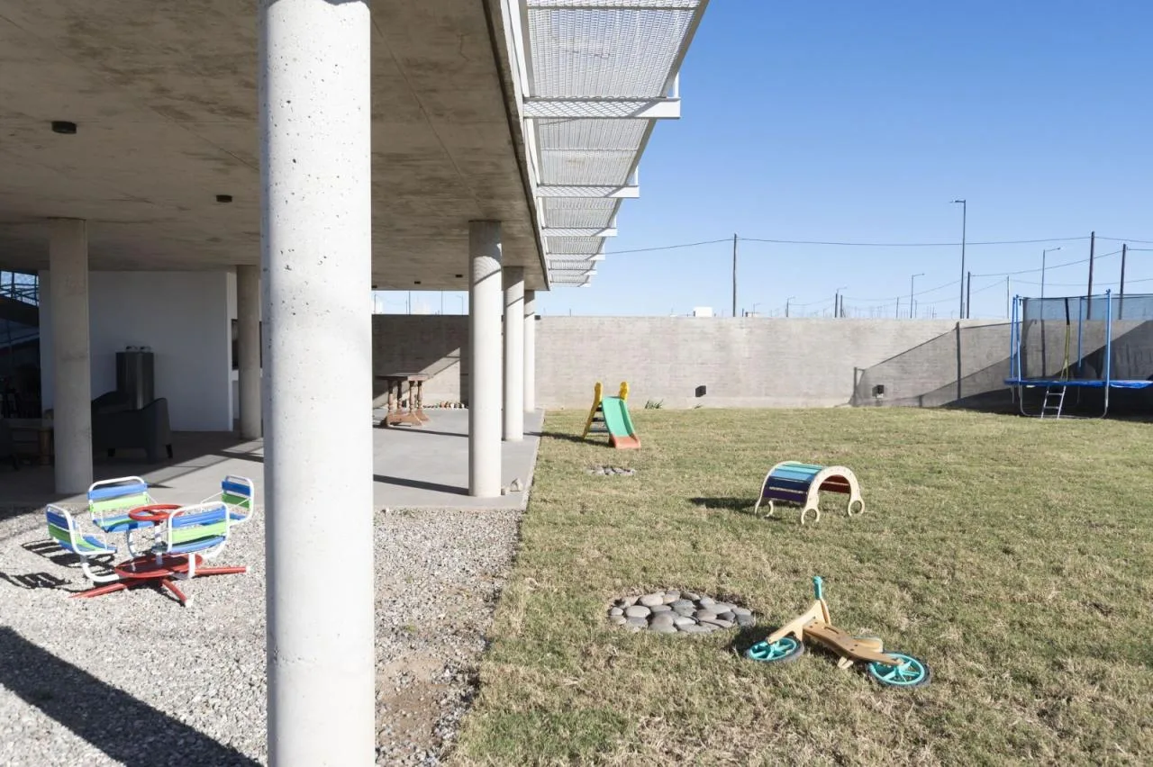 BIM Architecture | Residential Buildings Between Columns/Esteras Perrote