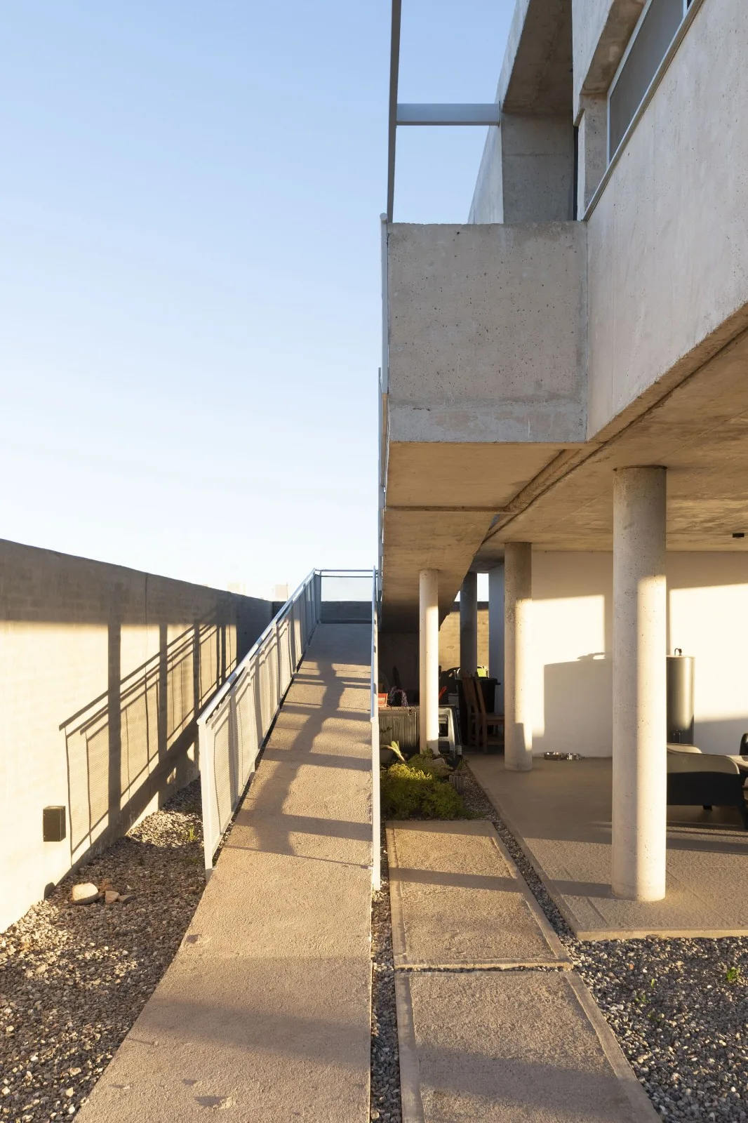 BIM Architecture | Residential Buildings Between Columns/Esteras Perrote