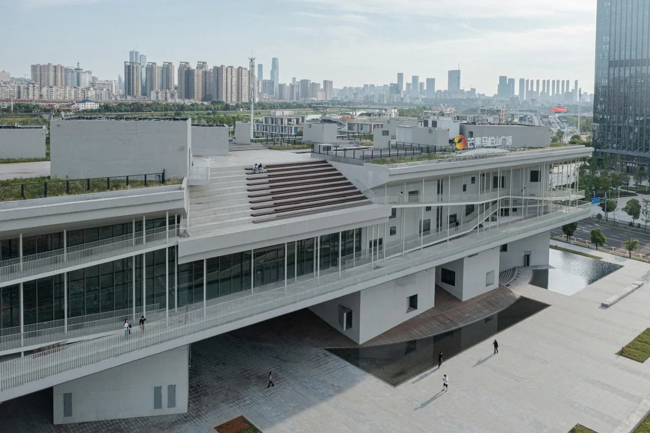 BIM Architecture | Hunan Radio and Television Mango Malanshan Square/Local Studio