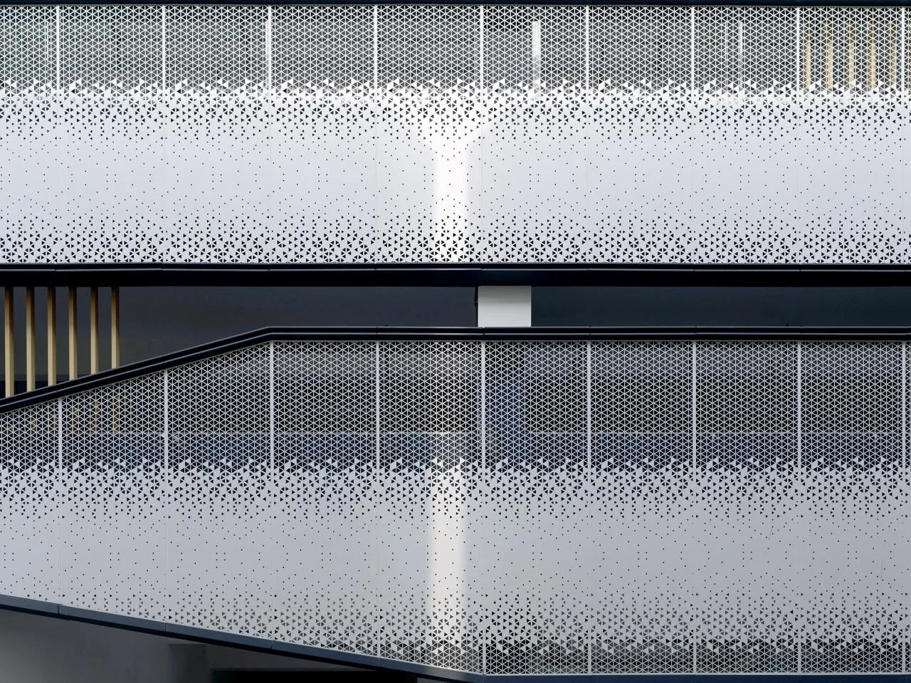 BIM Architecture | Parking Building in the Central Area of Hongmei Town: The Rebirth of the "Corner Land" of the Town/Senlei International