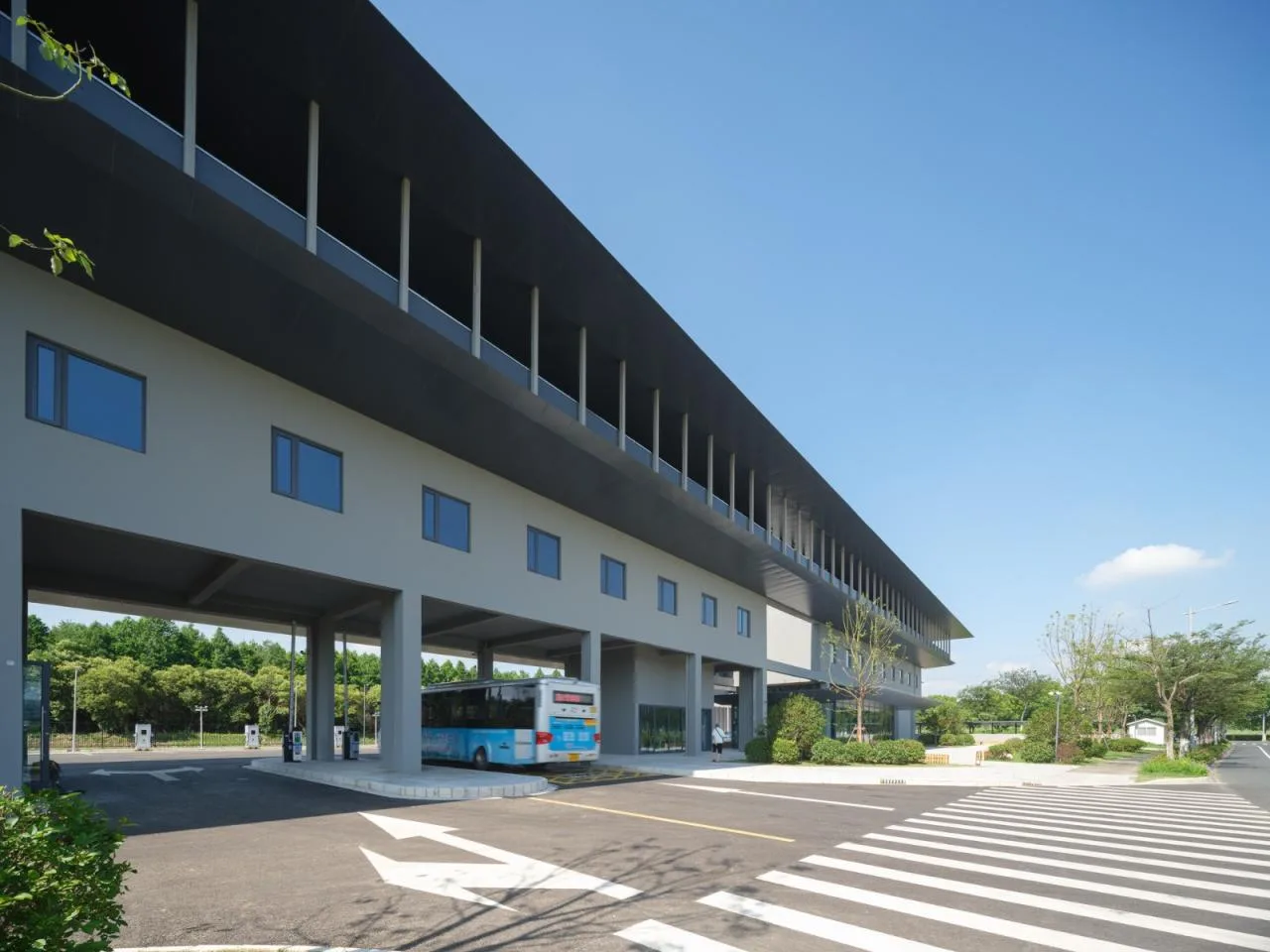 BIM Architecture | Kunshan Duke University Bus Terminal/Arkomixing Architectural Design Firm
