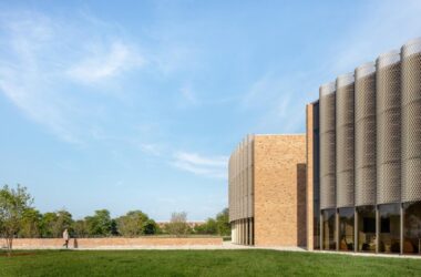 BIM-Designed Chicago Park Area Headquarters and Gymnasium by John Ronan Architects-BIM WORLD