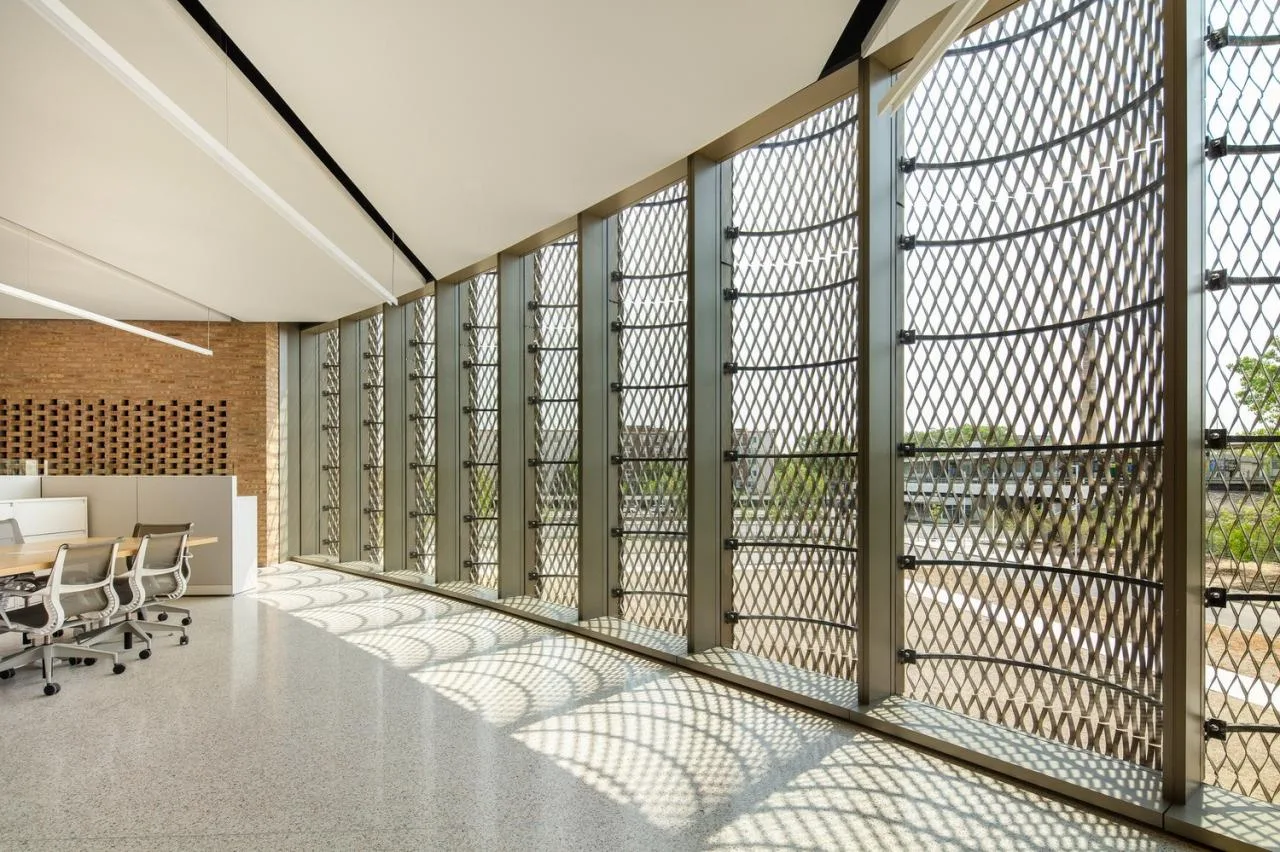 BIM Architecture | Chicago Park Area Headquarters and Gymnasium/John Ronan Architects