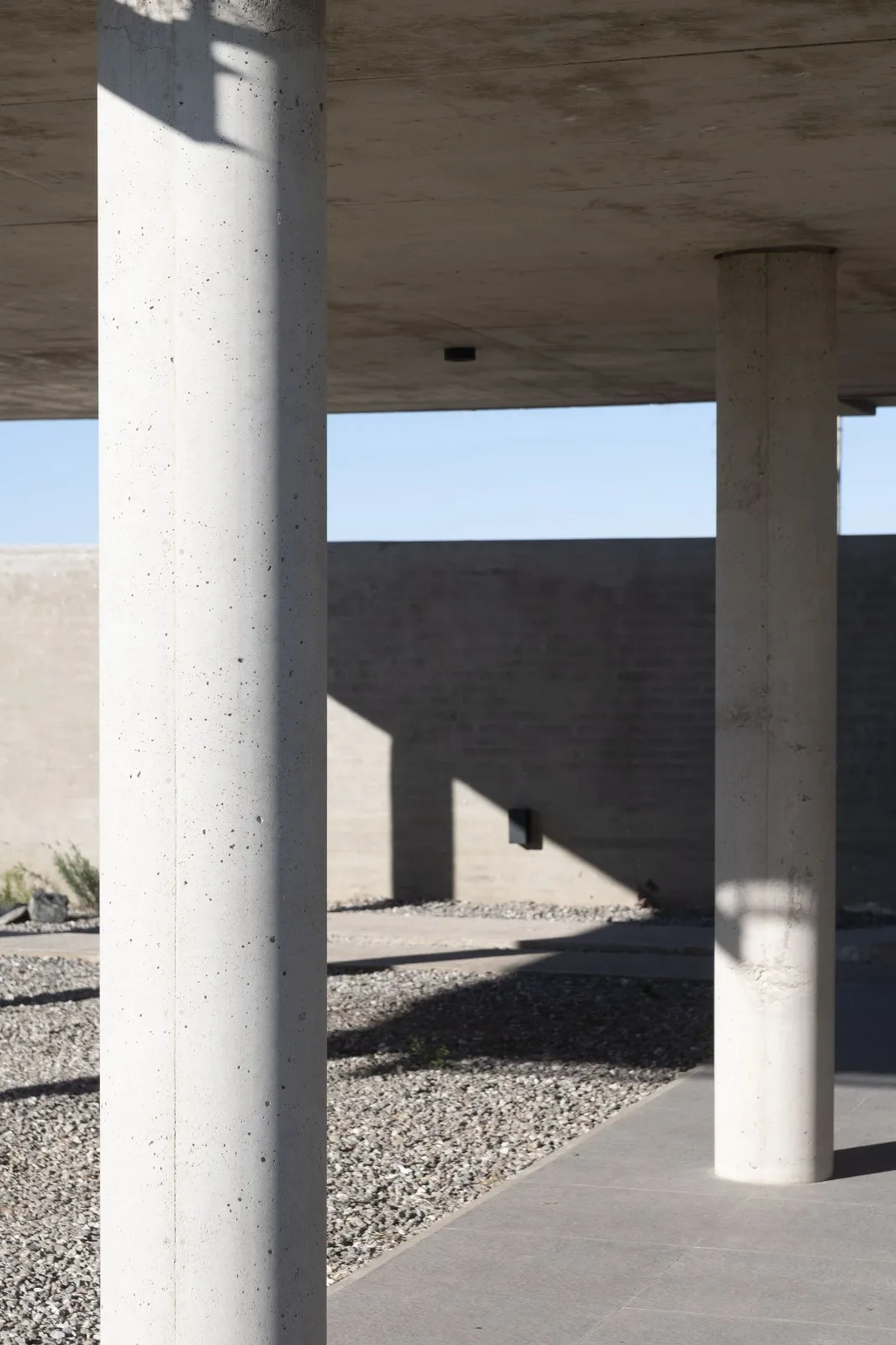 BIM Architecture | Residential Buildings Between Columns/Esteras Perrote