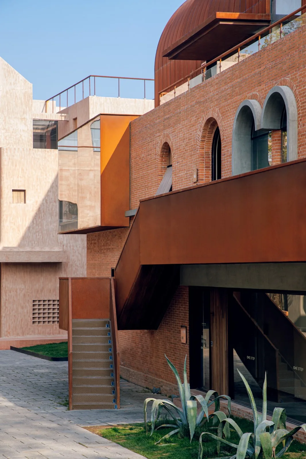 BIM Architecture | 53 ° · EKA Tianwu, Shanghai/Benzhe Architecture