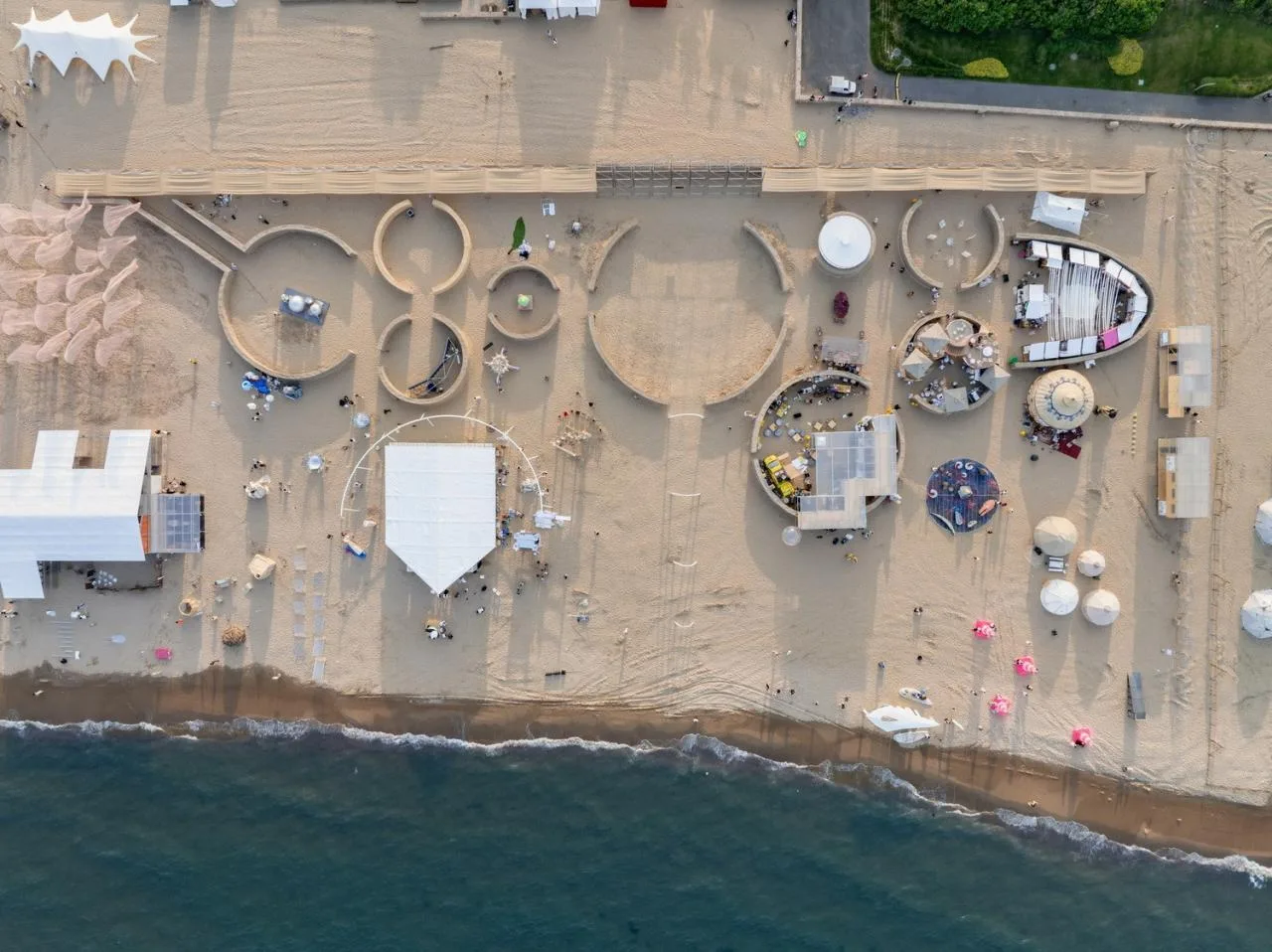 BIM Architecture | Migratory Bird Sand City: New Works of '2024 Anaya Drama Festival' by Ma Yansong
