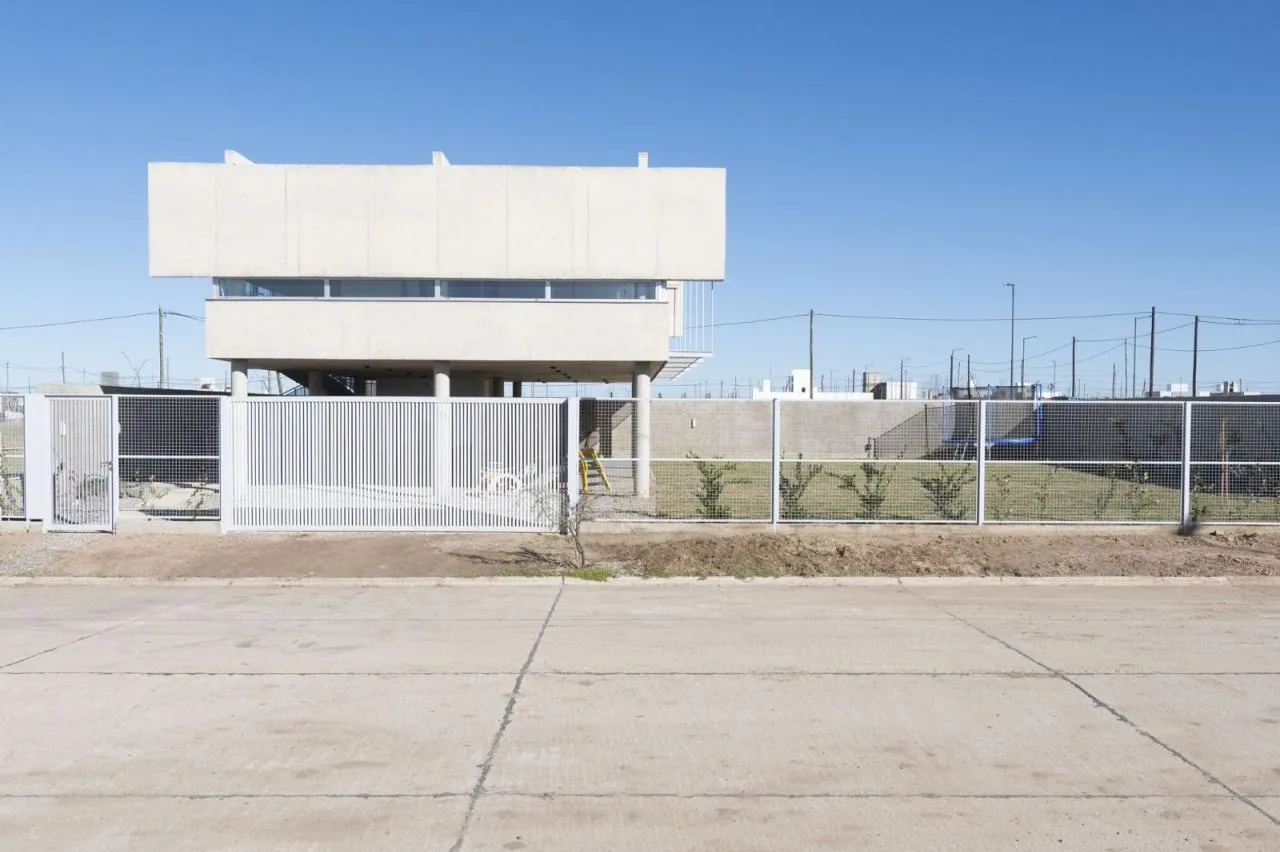 BIM Architecture | Residential Buildings Between Columns/Esteras Perrote
