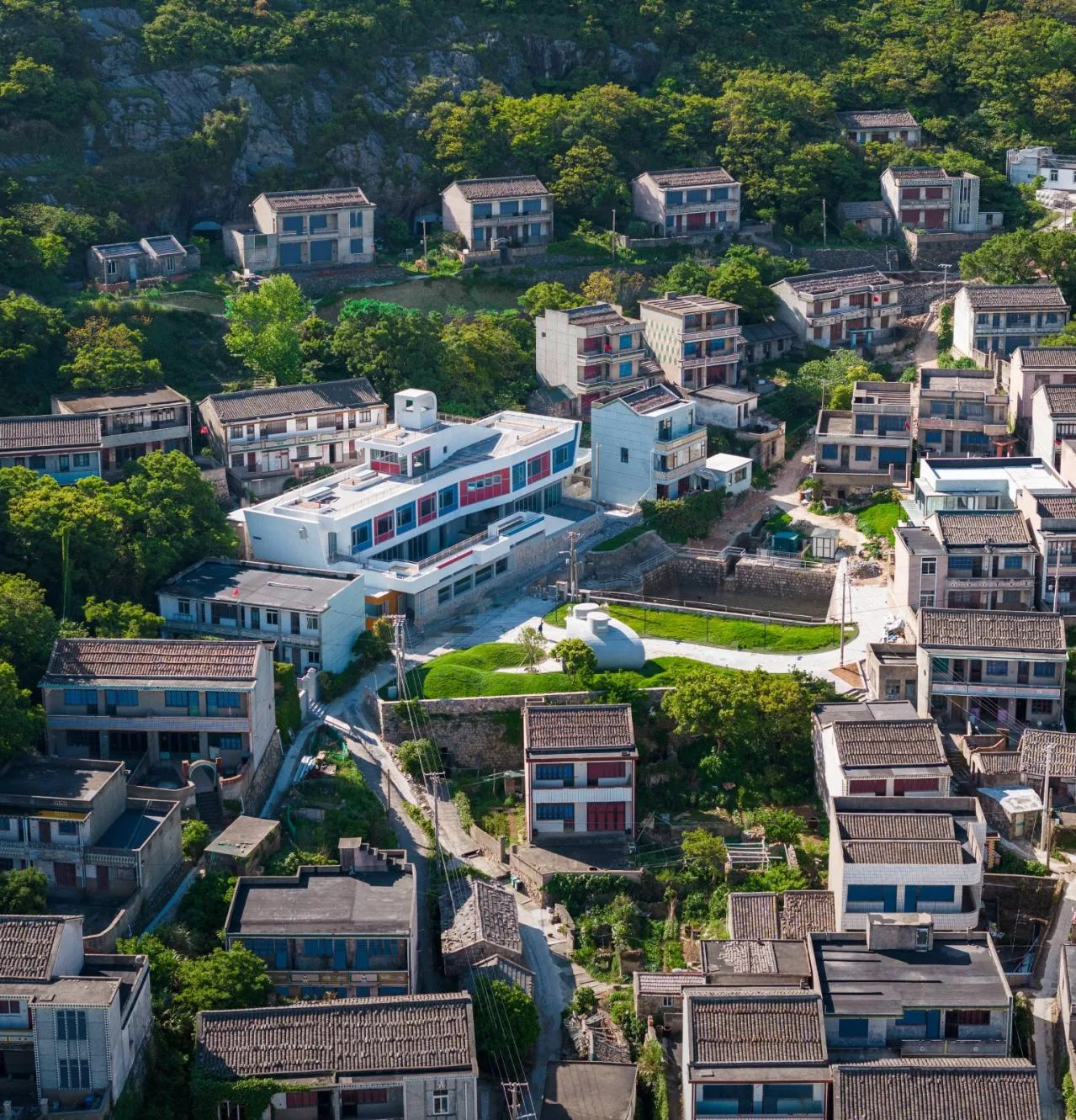 BIM Architecture | Island Floating Boat: Zhoushan Chaishan Island Elderly Care Center/Meng Fanhao Line+Architectural Firm