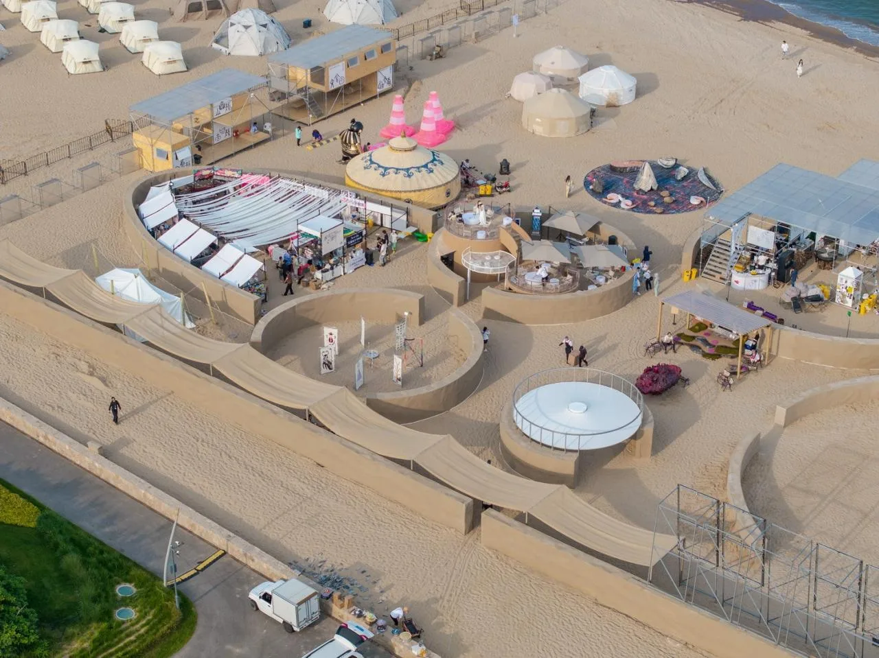 BIM Architecture | Migratory Bird Sand City: New Works of '2024 Anaya Drama Festival' by Ma Yansong