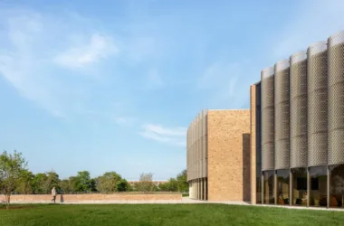 BIM-Designed Chicago Park Area Headquarters and Gymnasium by John Ronan Architects-BIM WORLD