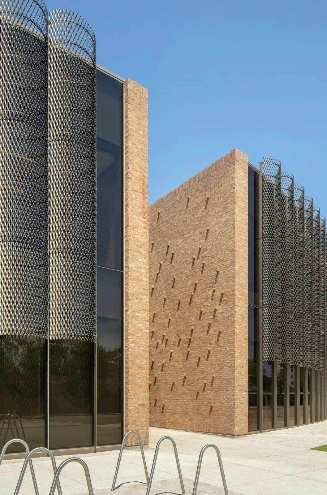 BIM Architecture | Chicago Park Area Headquarters and Gymnasium/John Ronan Architects