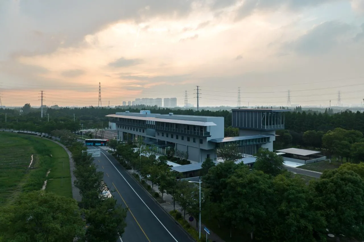 BIM Architecture | Kunshan Duke University Bus Terminal/Arkomixing Architectural Design Firm