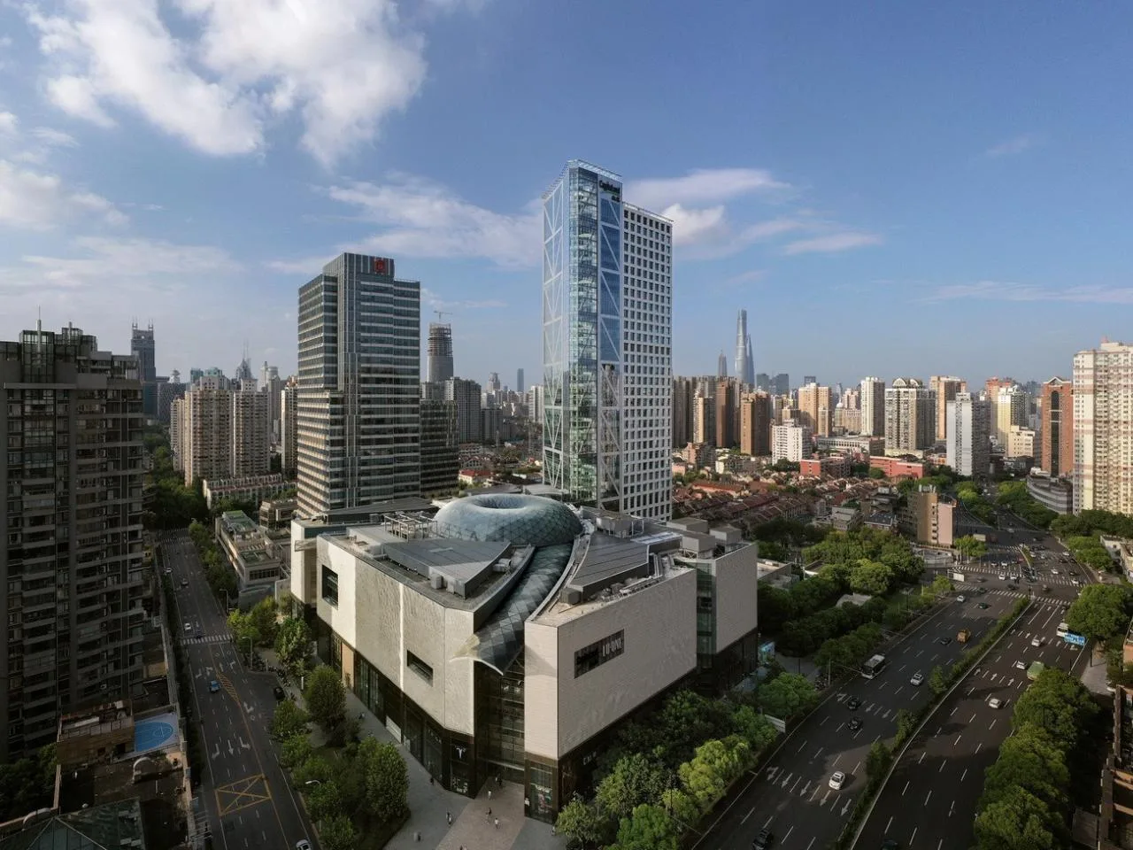 BIM Architecture | Creating a 'Vertical Urban Oasis' in the Center of Shanghai: LuOne Kaide Jingcui Plaza/Safdi Architecture Firm