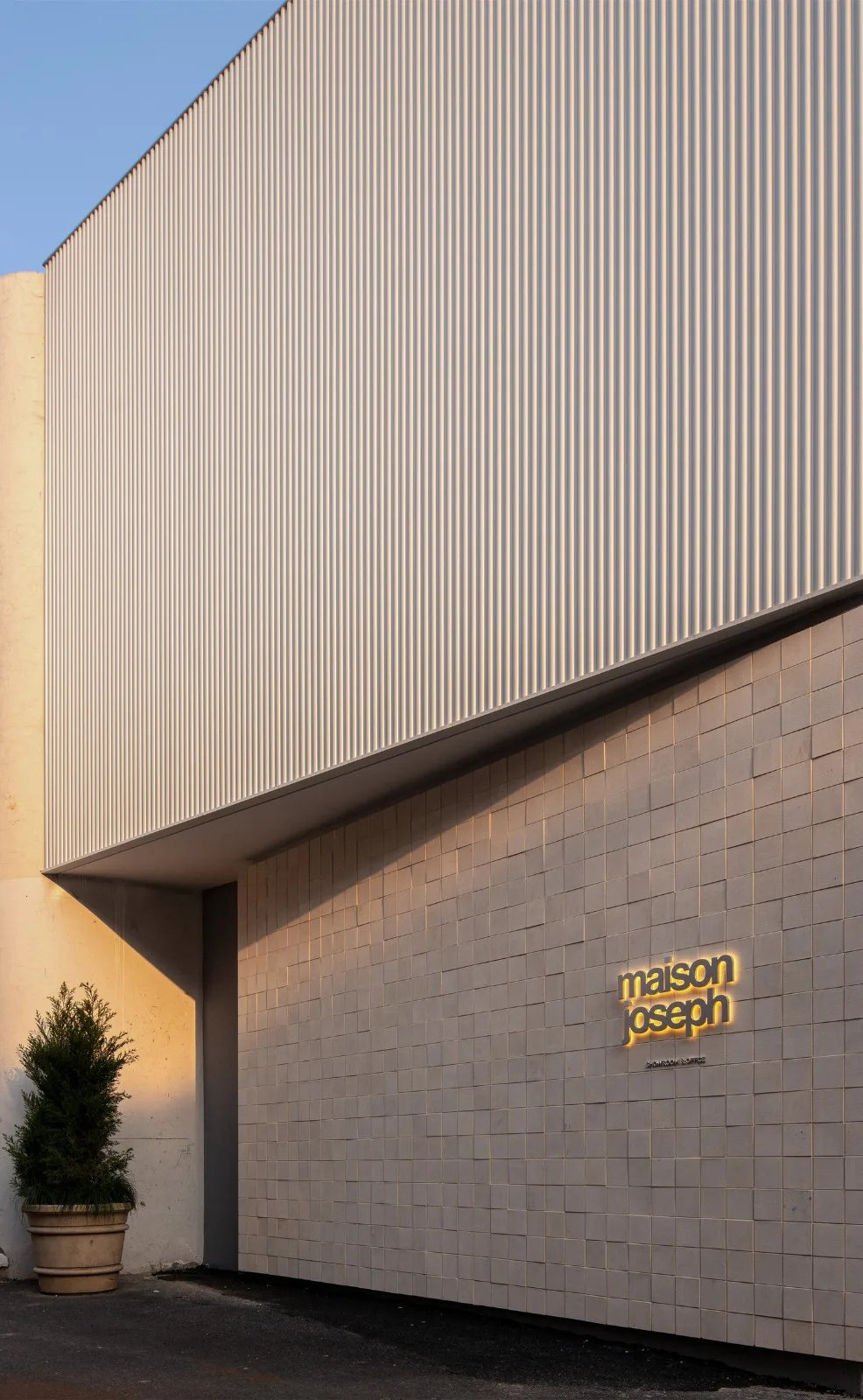 BIM Architecture | Maison Joseph Riverside Flagship Store/Forest Building