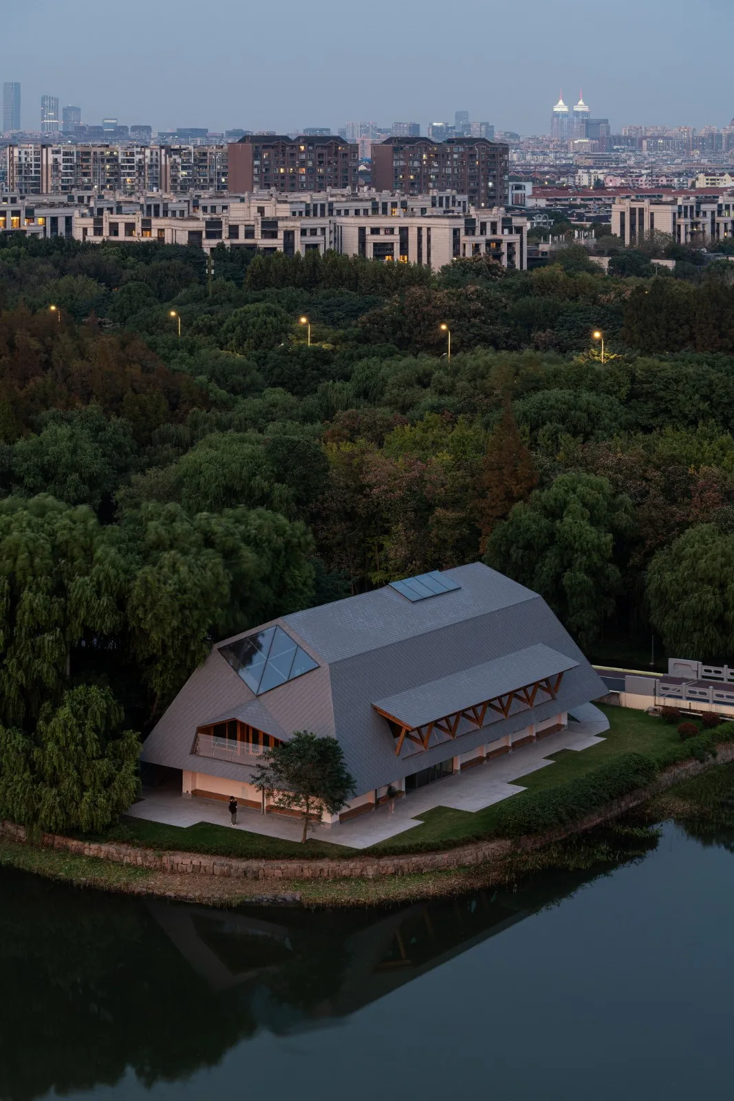 BIM Architecture | Shanghai Changning Ring Ecological Park with Citizen Service Station/Zhizheng Architecture Studio+Yeshi Architecture