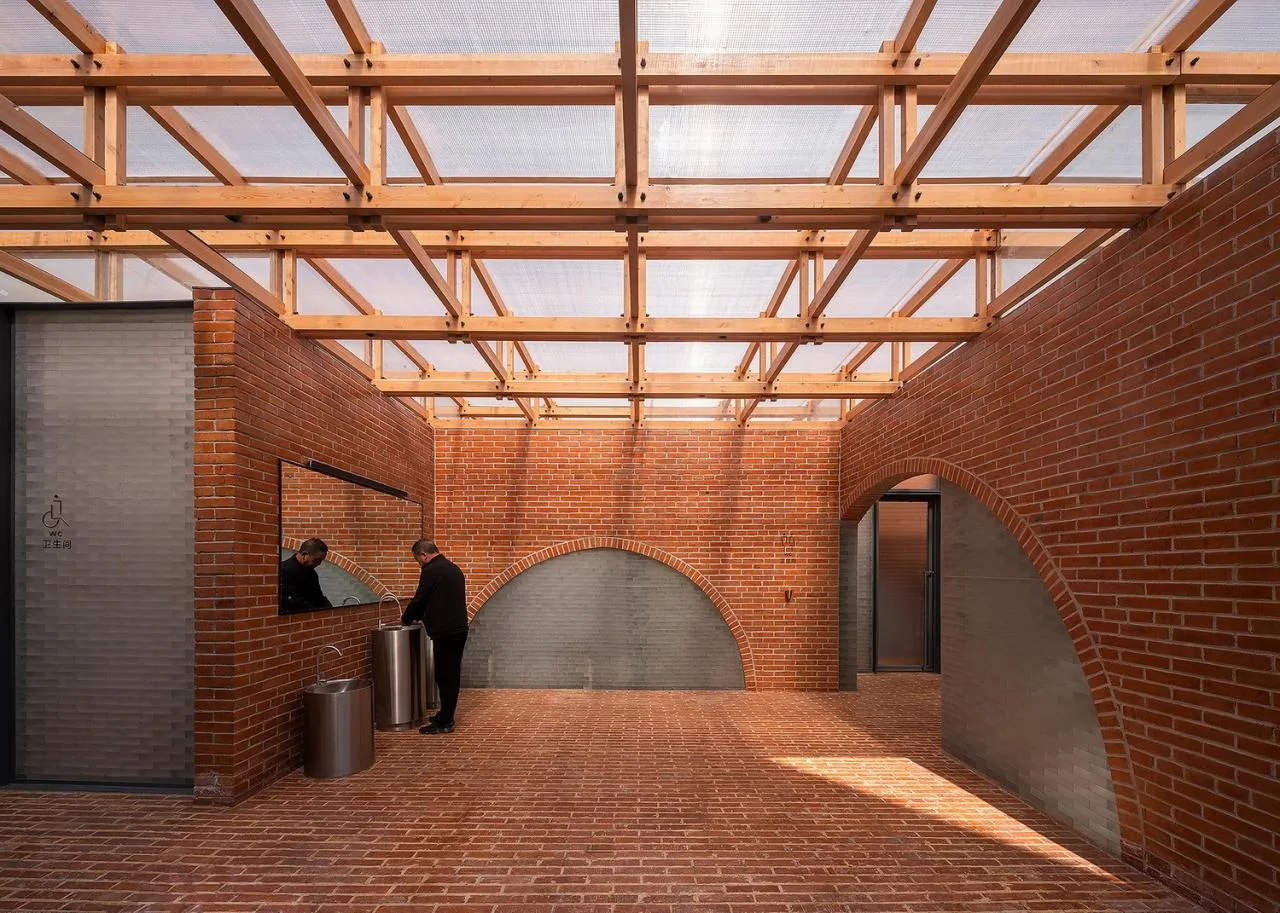BIM Architecture | Liuba Old Street Red Brick Public Toilet/Jianlin Architectural Design Firm