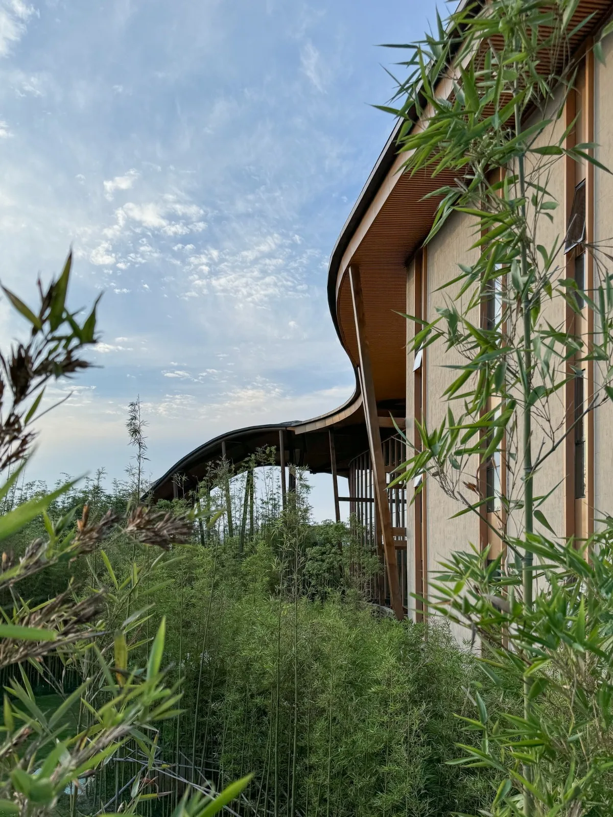 BIM Architecture | "Dragon Ridge" - Mediterranean Black Dragon Beach Resort Hotel/AIM Architecture