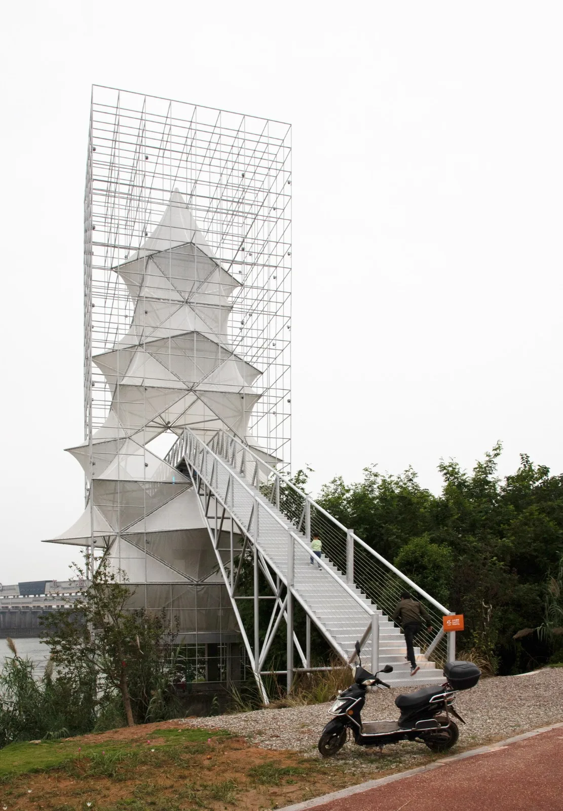 BIM Architecture | Artificial Trees/Limited Design Studio