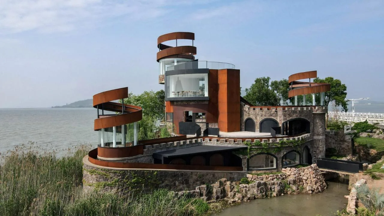 BIM Architecture | Phoenix Terrace Reconstruction/Media Design of the Taihu Lake Lake Resort