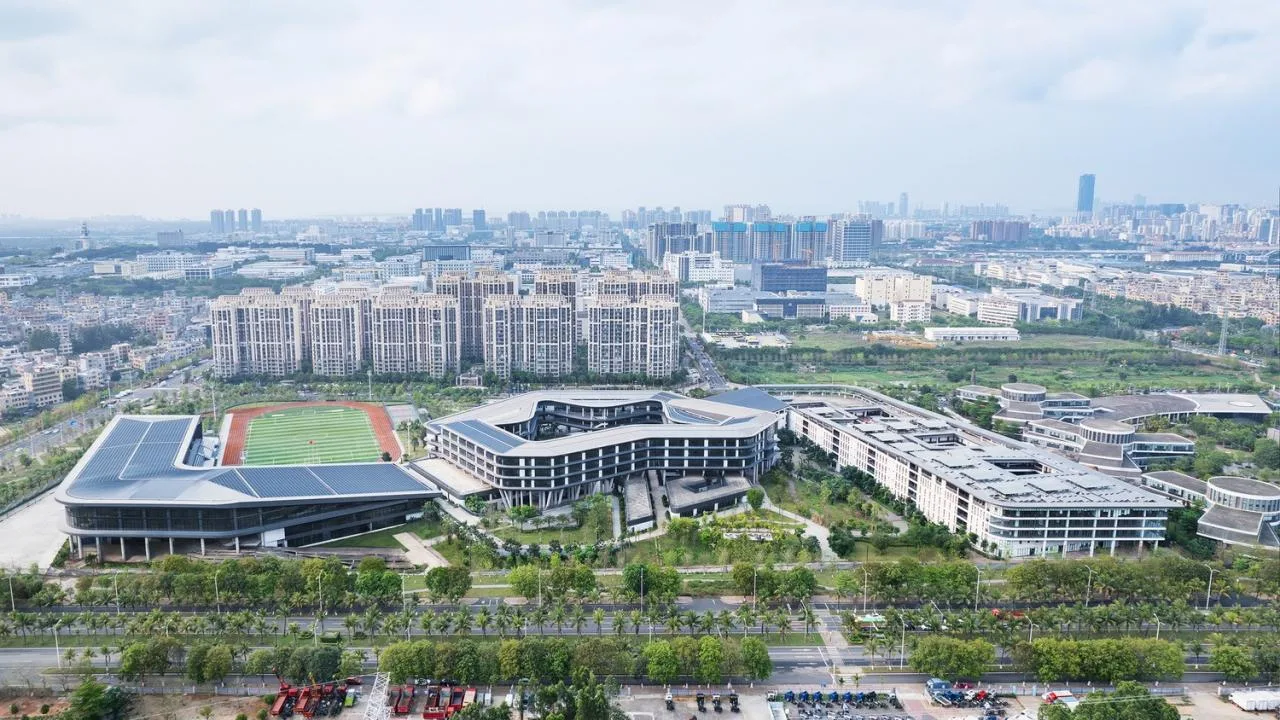 BIM Architecture | Peking University Affiliated High School Haikou School/Crossboundaries