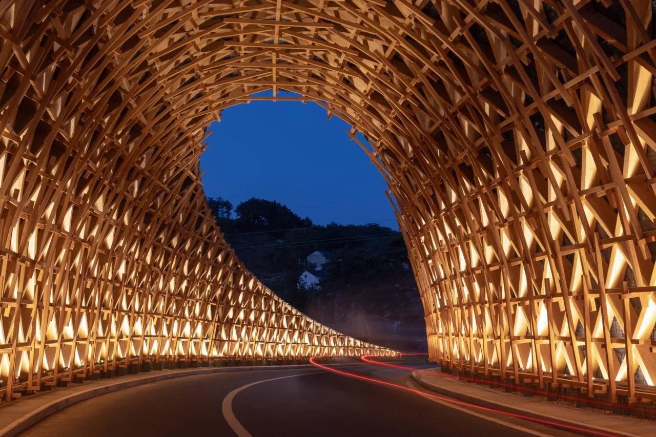 BIM Architecture | From Heaven to Earth: Penetrating through Clouds and Weaving into Wooden Tunnels from Underneath Rocks and Shells; Tengyun Meteorological Environment/Zhu Peidong Line+Architectural Firm