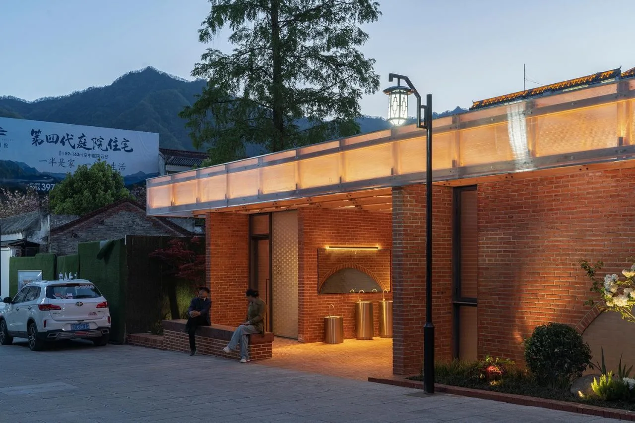 BIM Architecture | Liuba Old Street Red Brick Public Toilet/Jianlin Architectural Design Firm