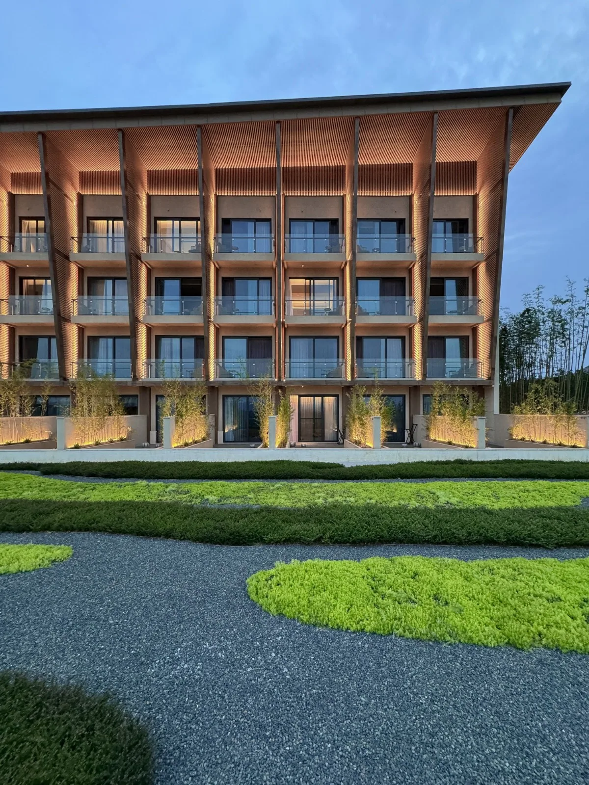 BIM Architecture | "Dragon Ridge" - Mediterranean Black Dragon Beach Resort Hotel/AIM Architecture