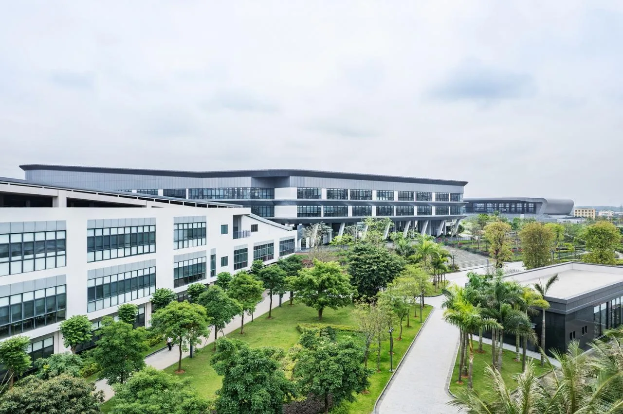 BIM Architecture | Peking University Affiliated High School Haikou School/Crossboundaries