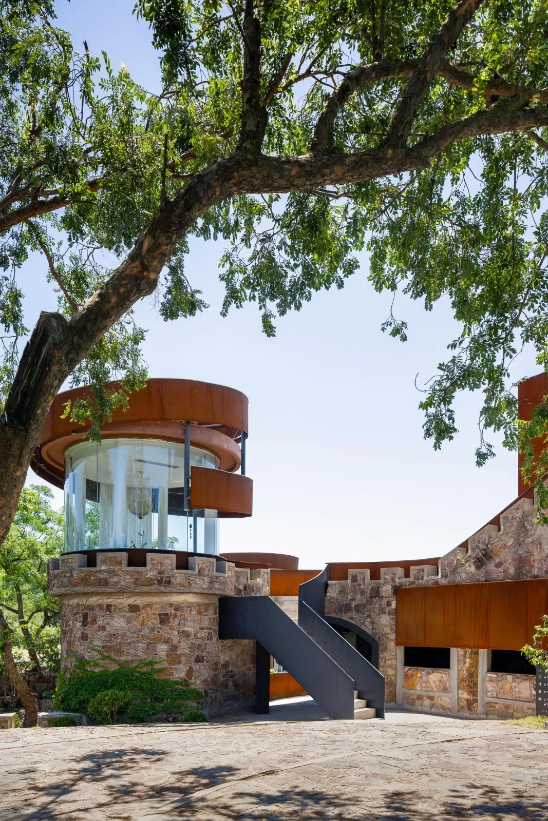 BIM Architecture | Phoenix Terrace Reconstruction/Media Design of the Taihu Lake Lake Resort