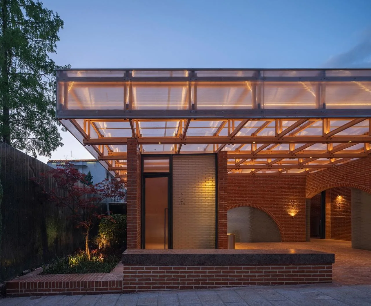 BIM Architecture | Liuba Old Street Red Brick Public Toilet/Jianlin Architectural Design Firm