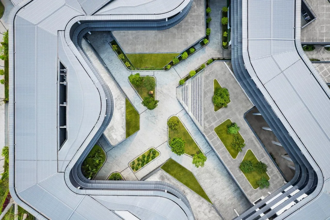 BIM Architecture | Peking University Affiliated High School Haikou School/Crossboundaries