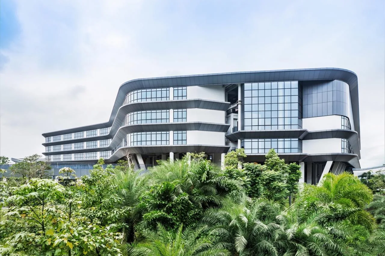 BIM Architecture | Peking University Affiliated High School Haikou School/Crossboundaries