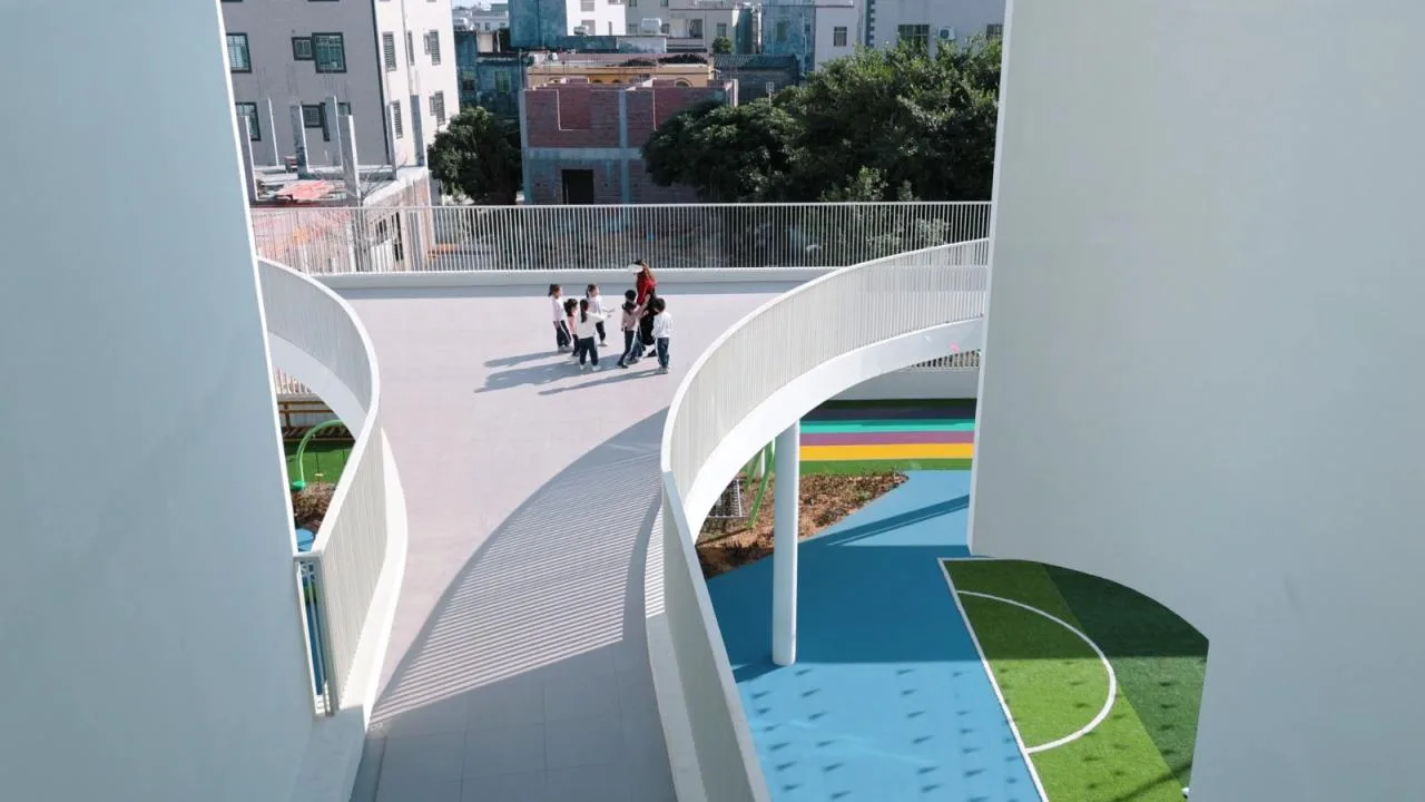 BIM Architecture | Shucun Kindergarten in Shaba Town, Yangxi County/Architectural Design and Research Institute of South China University of Technology
