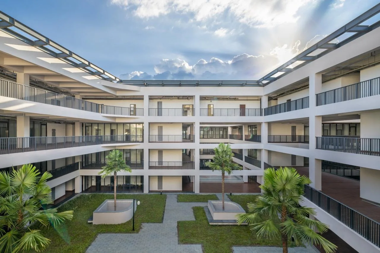 BIM Architecture | Peking University Affiliated High School Haikou School/Crossboundaries