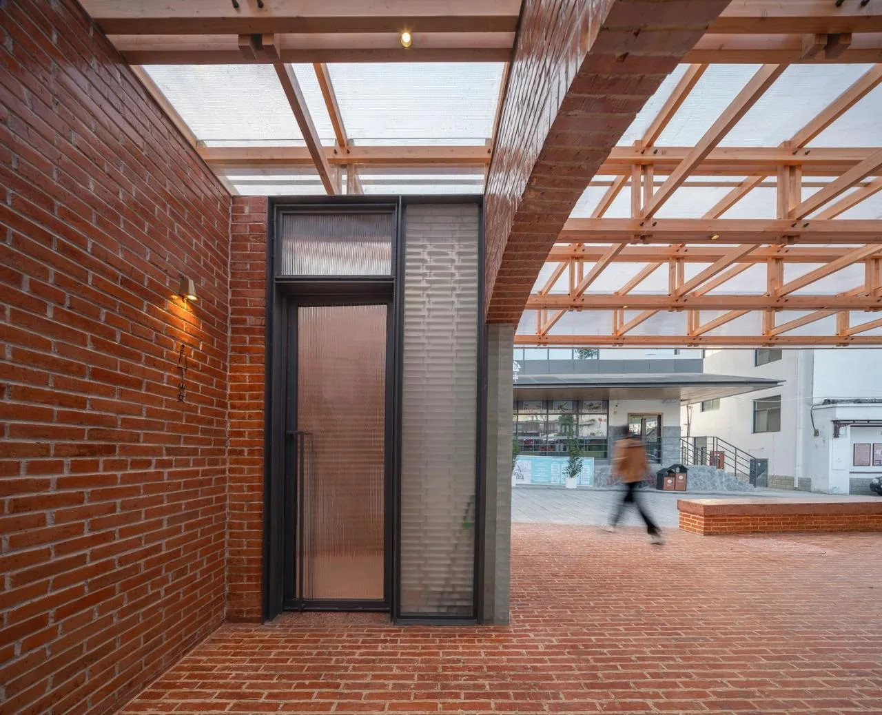 BIM Architecture | Liuba Old Street Red Brick Public Toilet/Jianlin Architectural Design Firm