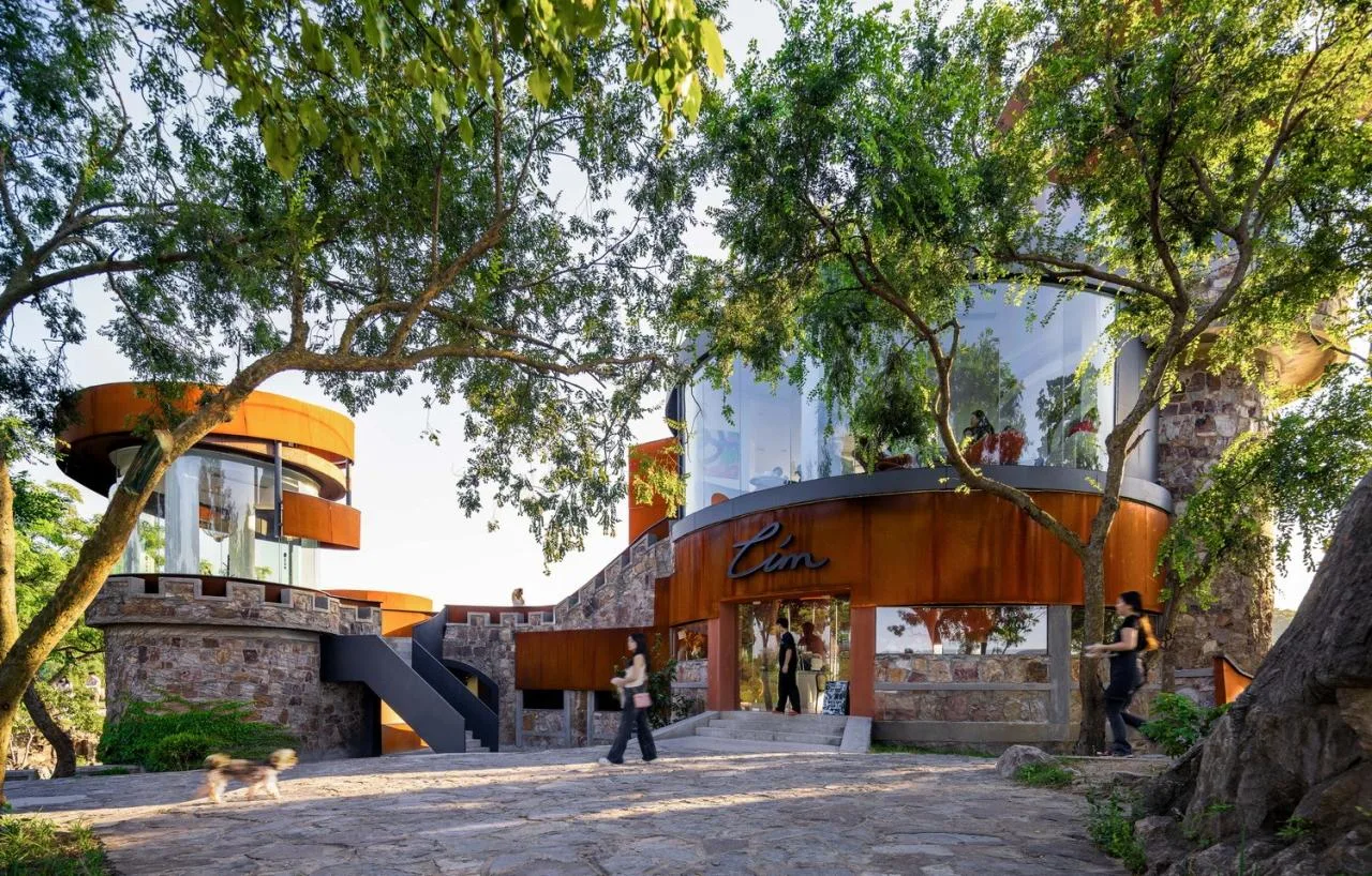 BIM Architecture | Phoenix Terrace Reconstruction/Media Design of the Taihu Lake Lake Resort
