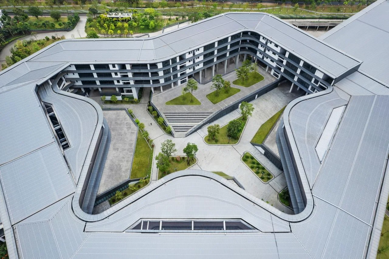 BIM Architecture | Peking University Affiliated High School Haikou School/Crossboundaries