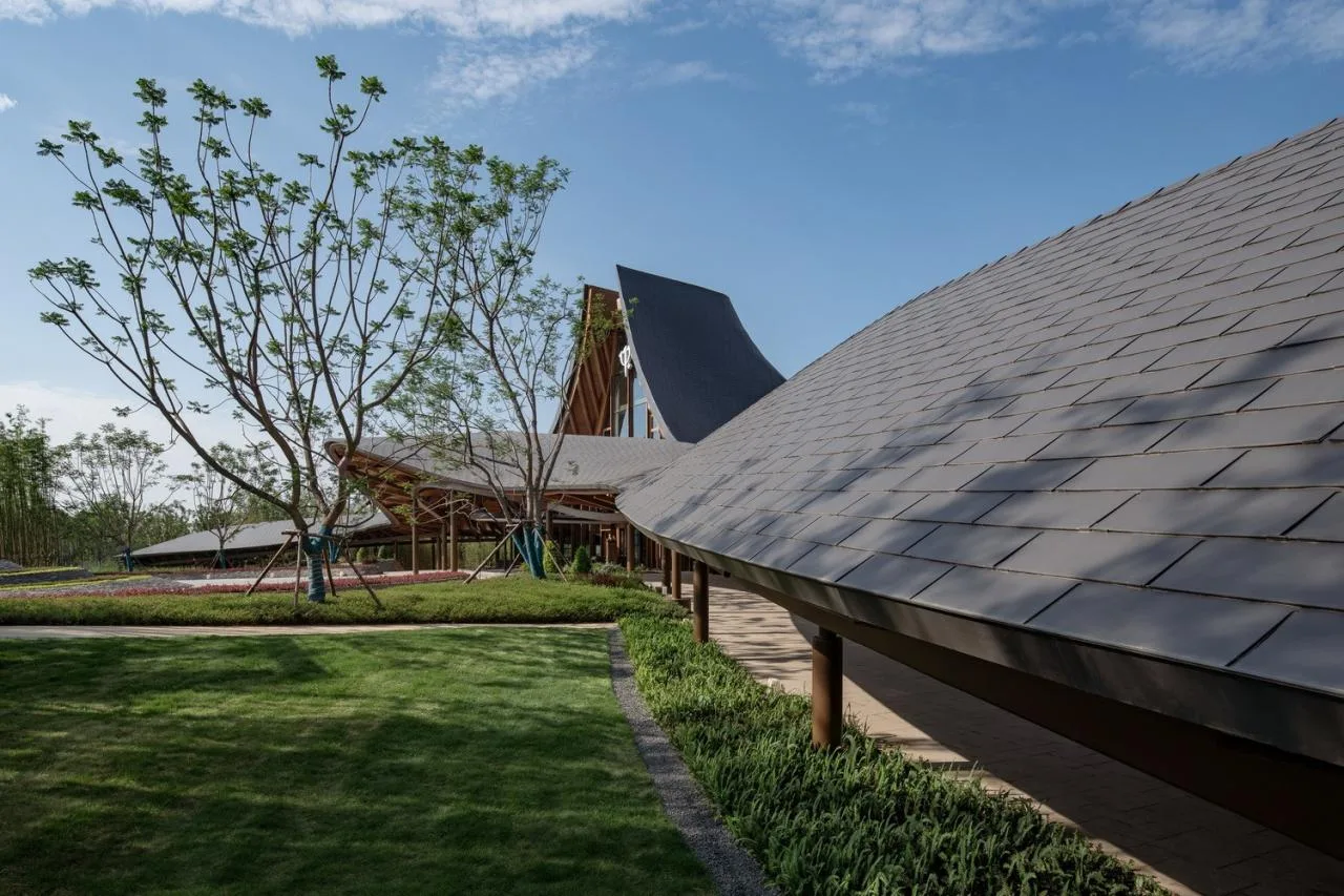 BIM Architecture | "Dragon Ridge" - Mediterranean Black Dragon Beach Resort Hotel/AIM Architecture