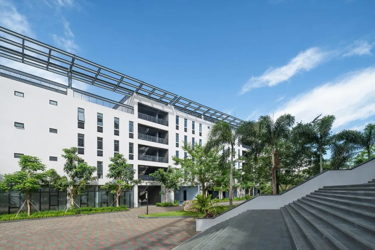 BIM Architecture | Peking University Affiliated High School Haikou School/Crossboundaries