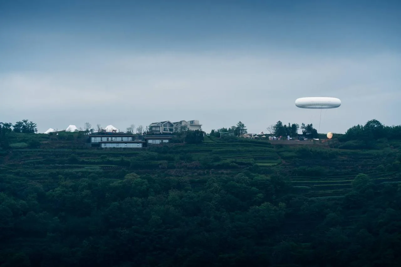 BIM Architecture | From Heaven to Earth: Penetrating through Clouds and Weaving into Wooden Tunnels from Underneath Rocks and Shells; Tengyun Meteorological Environment/Zhu Peidong Line+Architectural Firm