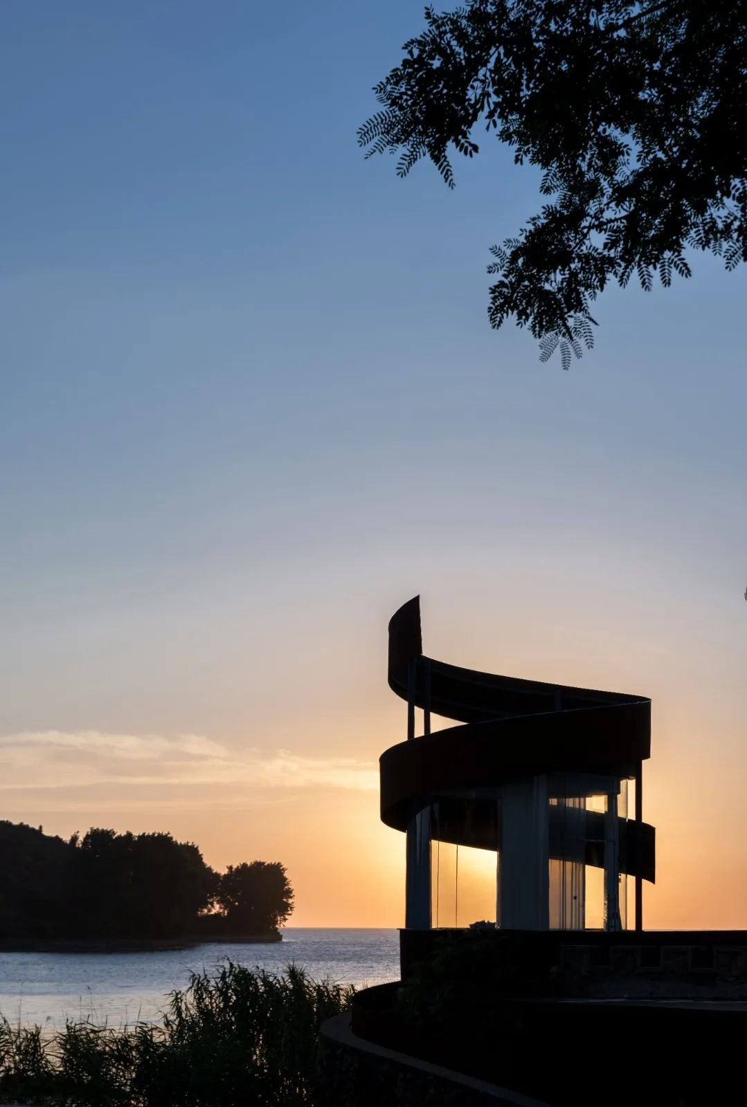 BIM Architecture | Phoenix Terrace Reconstruction/Media Design of the Taihu Lake Lake Resort