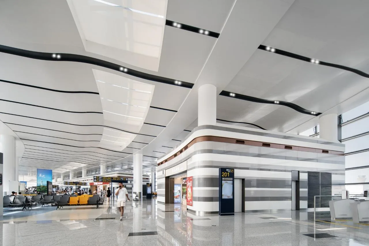 BIM Architecture | Yantai Penglai International Airport Phase II/China Southwest Architectural Design and Research Institute Co., Ltd