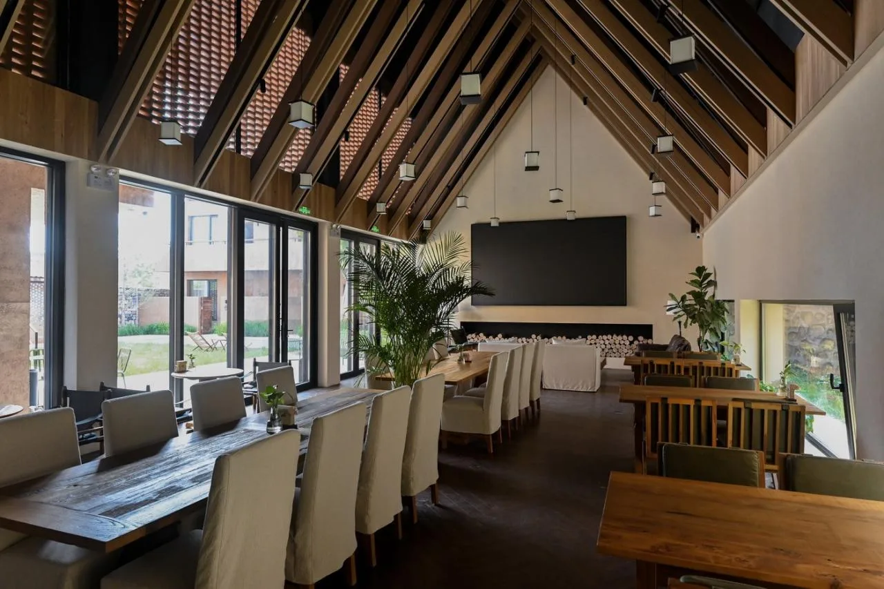 BIM Architecture | Living with Mountains: Backyard • Liushi Port Homestay/GW Space Design