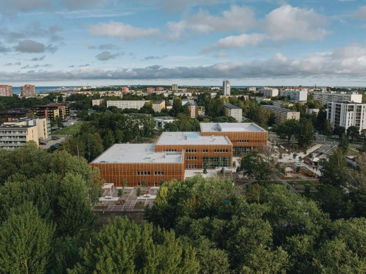 BIM Architecture | Pergolina National High School/Arhitekt Must