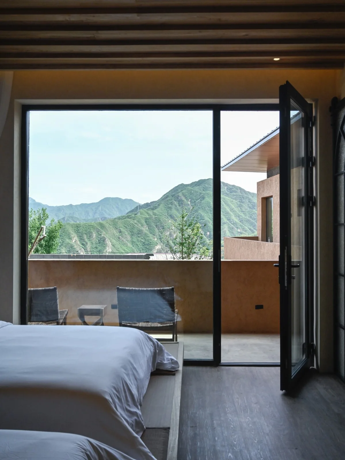 BIM Architecture | Living with Mountains: Backyard • Liushi Port Homestay/GW Space Design