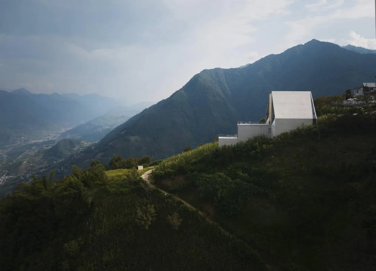 BIM Architecture | Nujiang Grand Canyon Pioneer Bookstore/Trail · Architectural Firm (TAO)