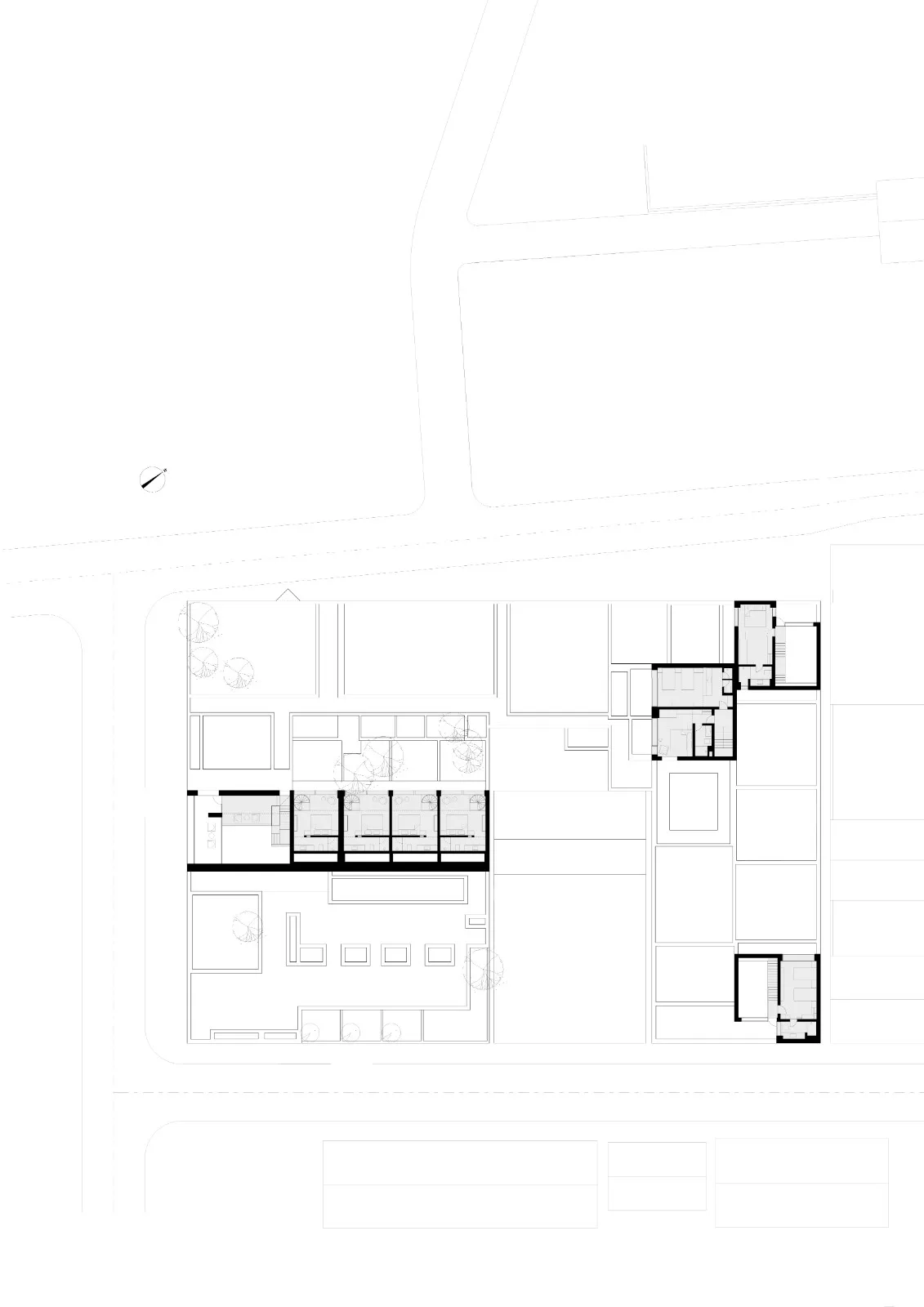 BIM Architecture | ARVO 16:30 Hotel: Castle/Large Building that catches the Light, Shadow, Trees and Trees